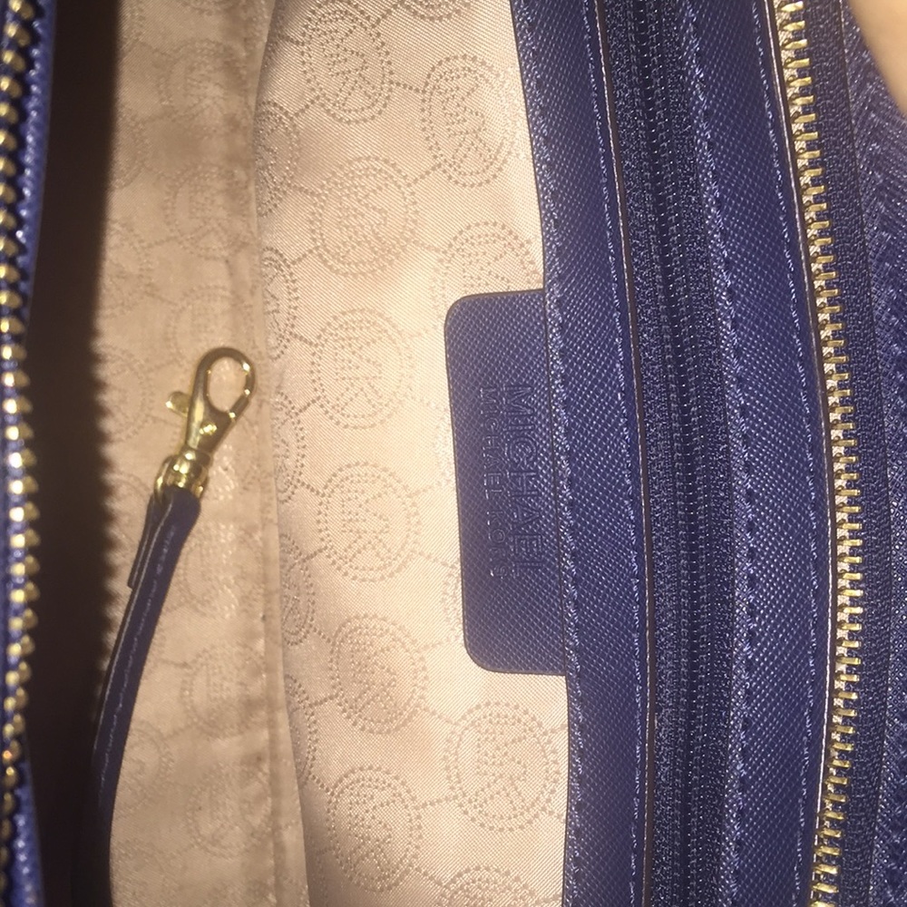 Michael Kors Bag - Picture 5 of 7